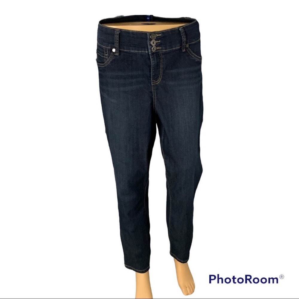 Torrid Jeans with ankle zippers SZ 18R